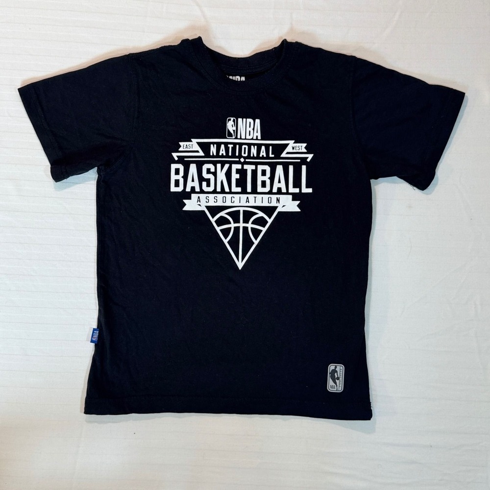 NBA Boys Size 8 Black Basketball Graphic T-Shirt Logo Sports Streetwear
